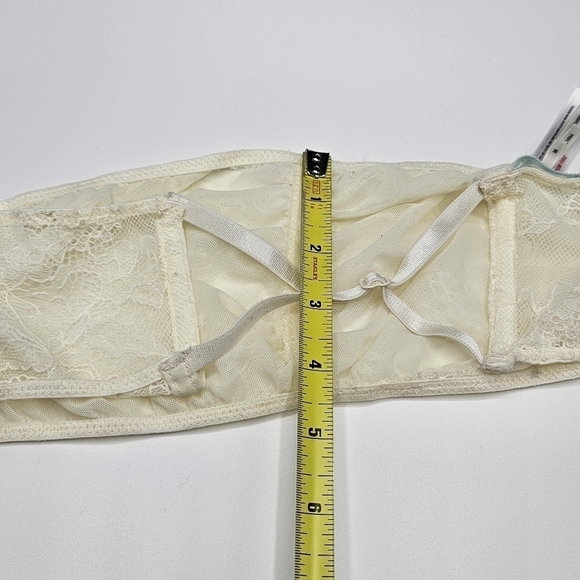 NWOT Kimchi Blue Bandeau size medium - Picture 4 of 9